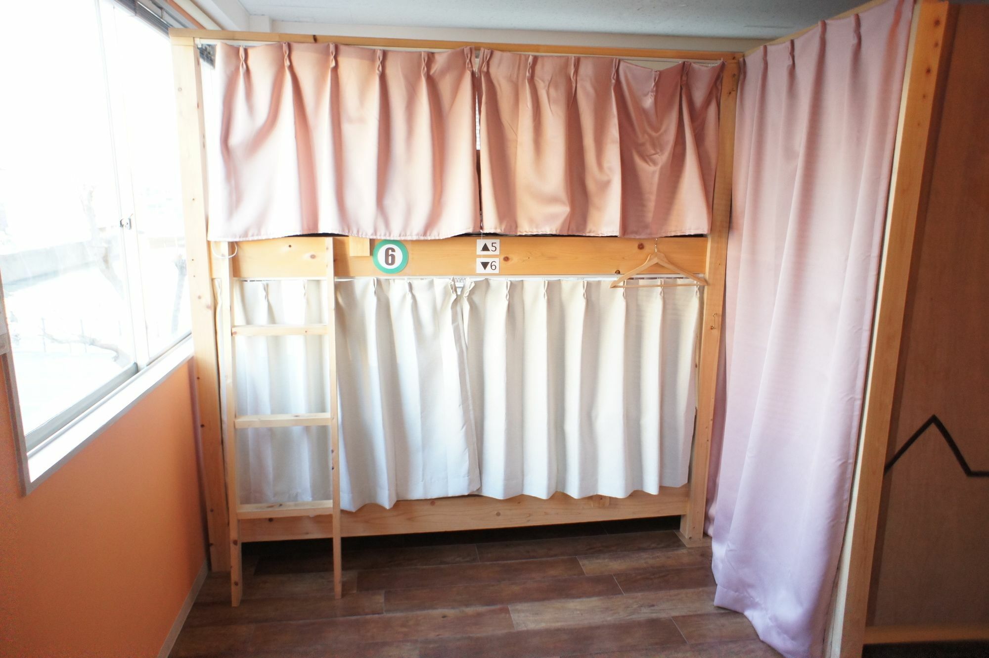 Guesthouse Sun Ōsaka Exterior foto